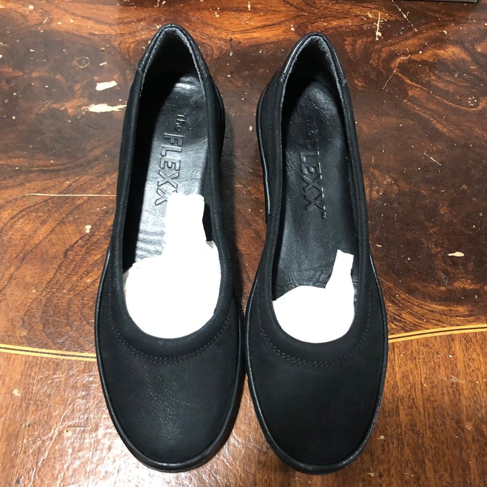 The Flexx Melody Wedge Pump Black Cashmere US 6 M